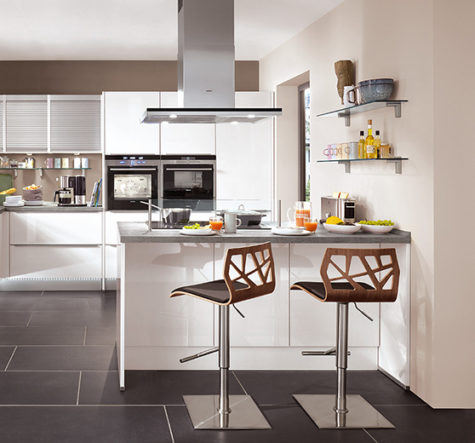 lux 814 white high gloss modern kitchen 738x520crop 475x443 1